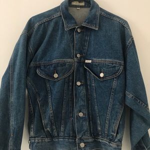 Vintage Guess medium wash denim jacket